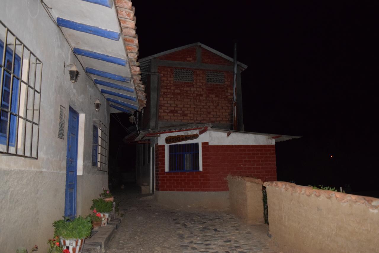 La Casita De Mi Abuela Hostel Mancos Exterior photo